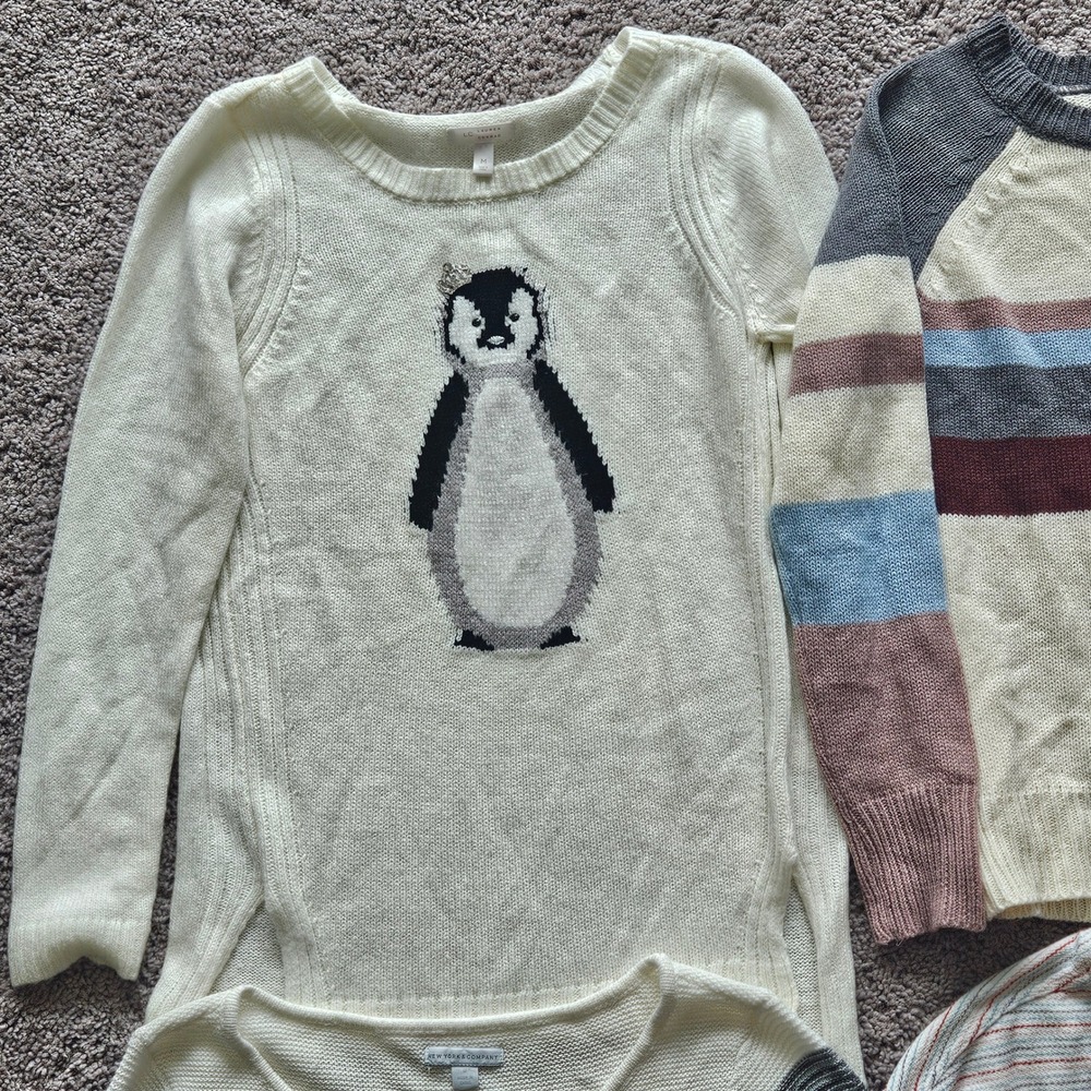 Knit Sweater Lot of 7 Women Size M Striped Graphic Cozy Fall Winter Basics - Picture 8 of 10